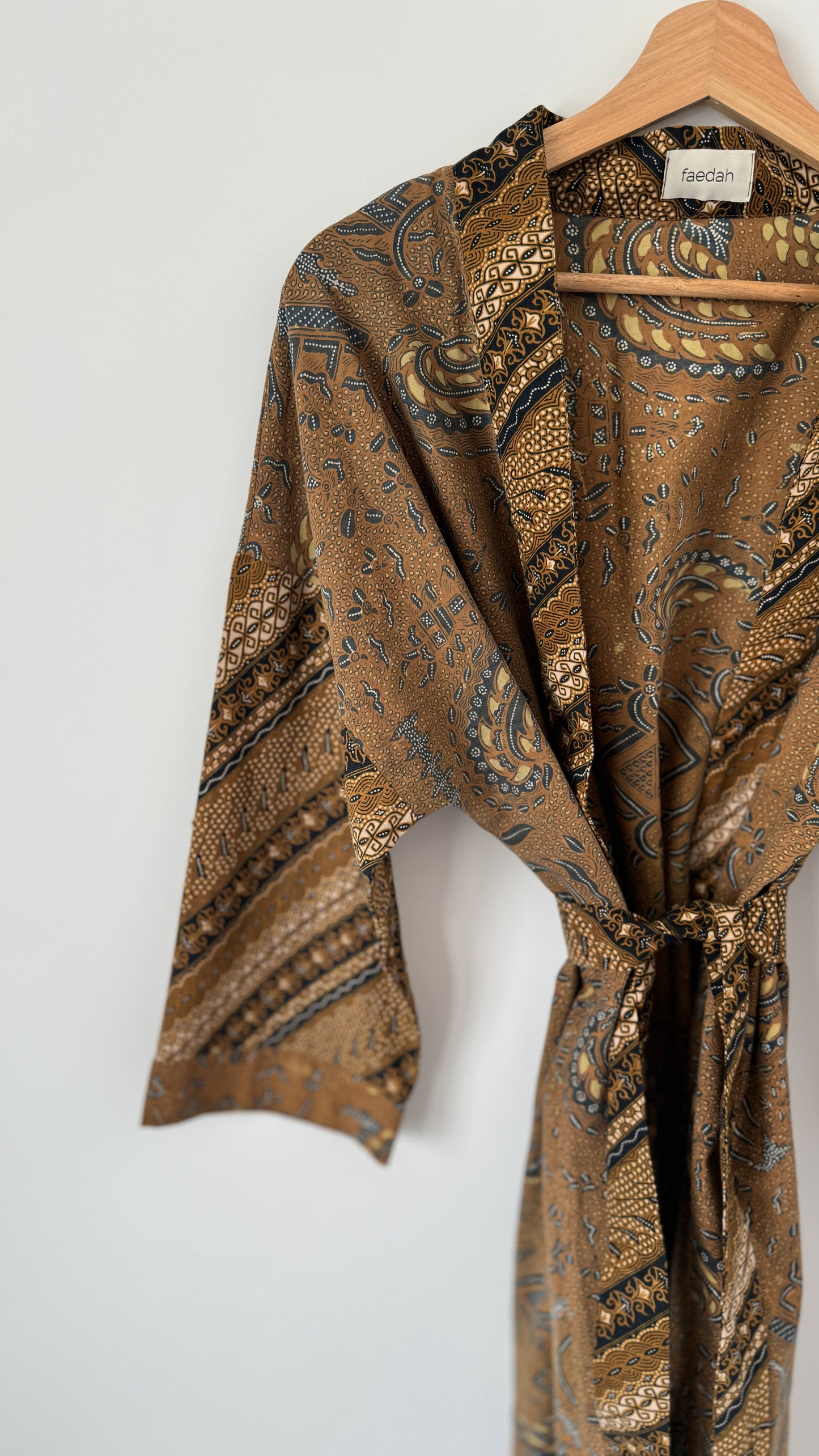 Santai Solo Kimono - Bruine Batik