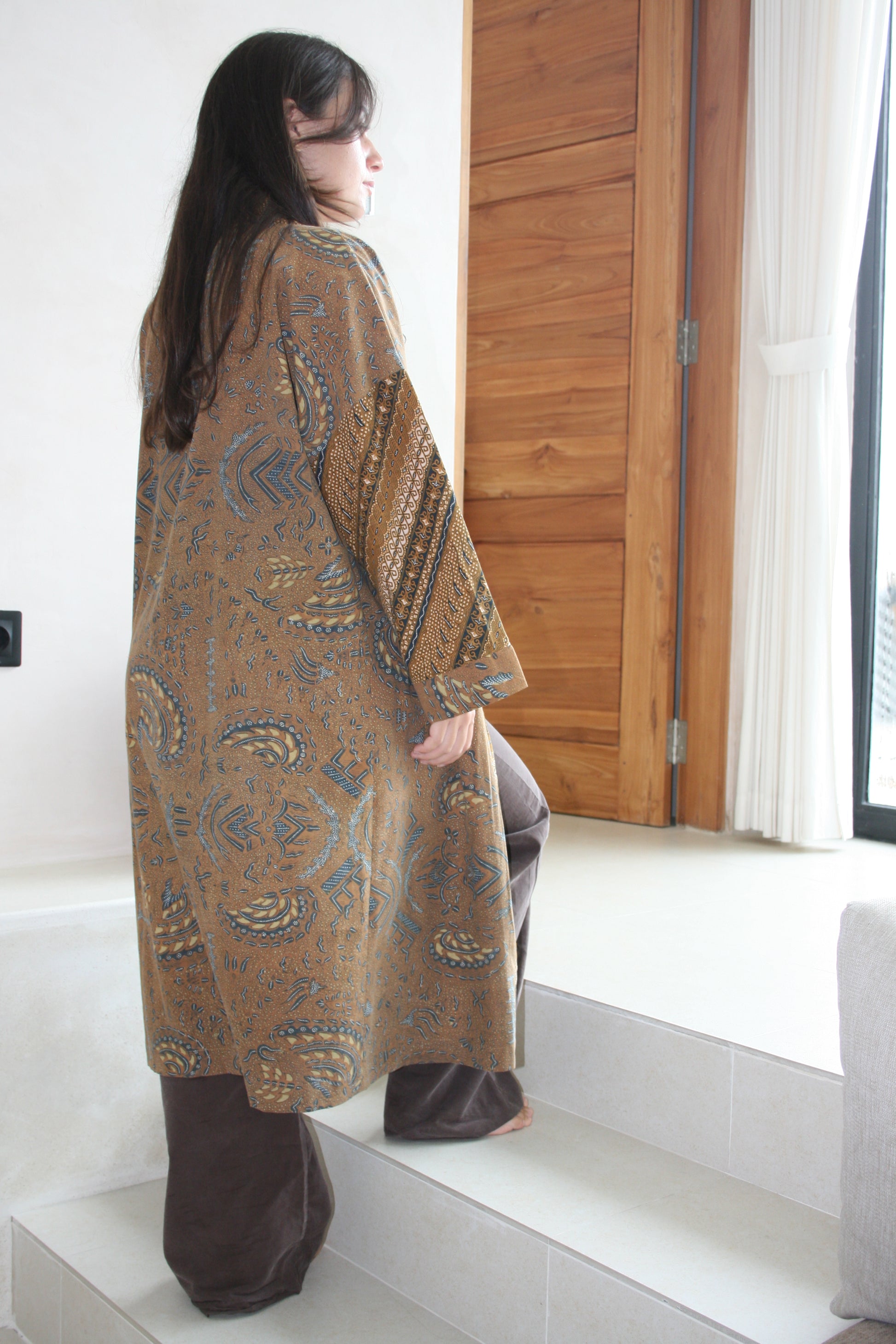 Santai Solo Kimono - Brown Batik