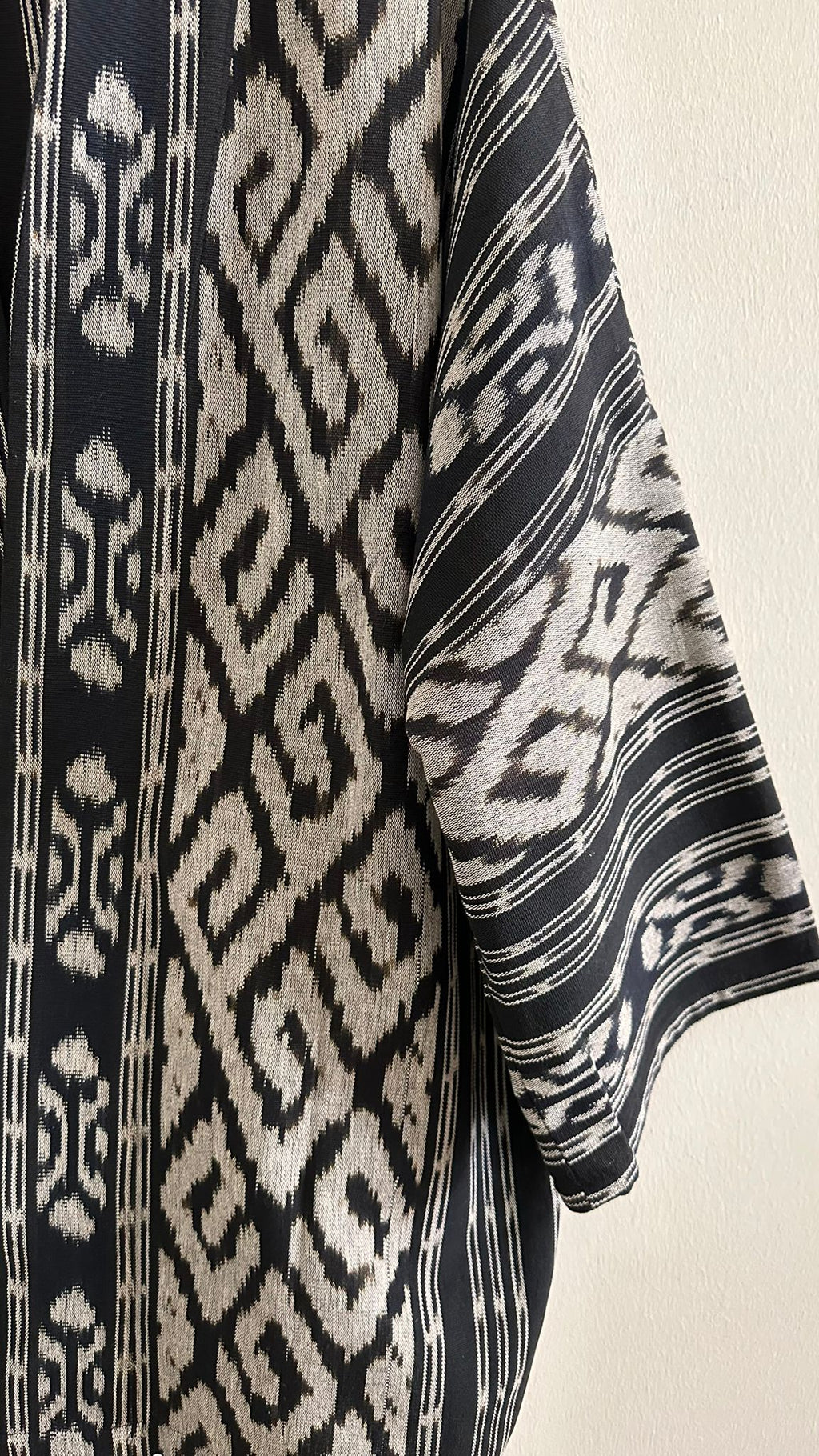 Raya Kimono - Black